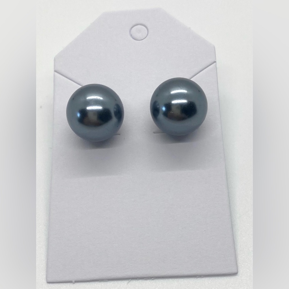 Gray Pearl Stud Earrings 90s Minimalism Preppy Cottagecore Fairy Whimsigoth Fall - Picture 5 of 8